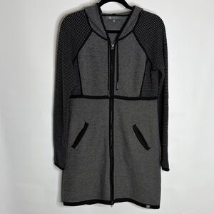 Title Nine hooded Tunic sweater,size medium